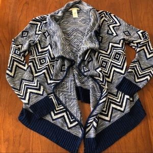 3/$25 Miami Blue and White Chevron Stripe Drape